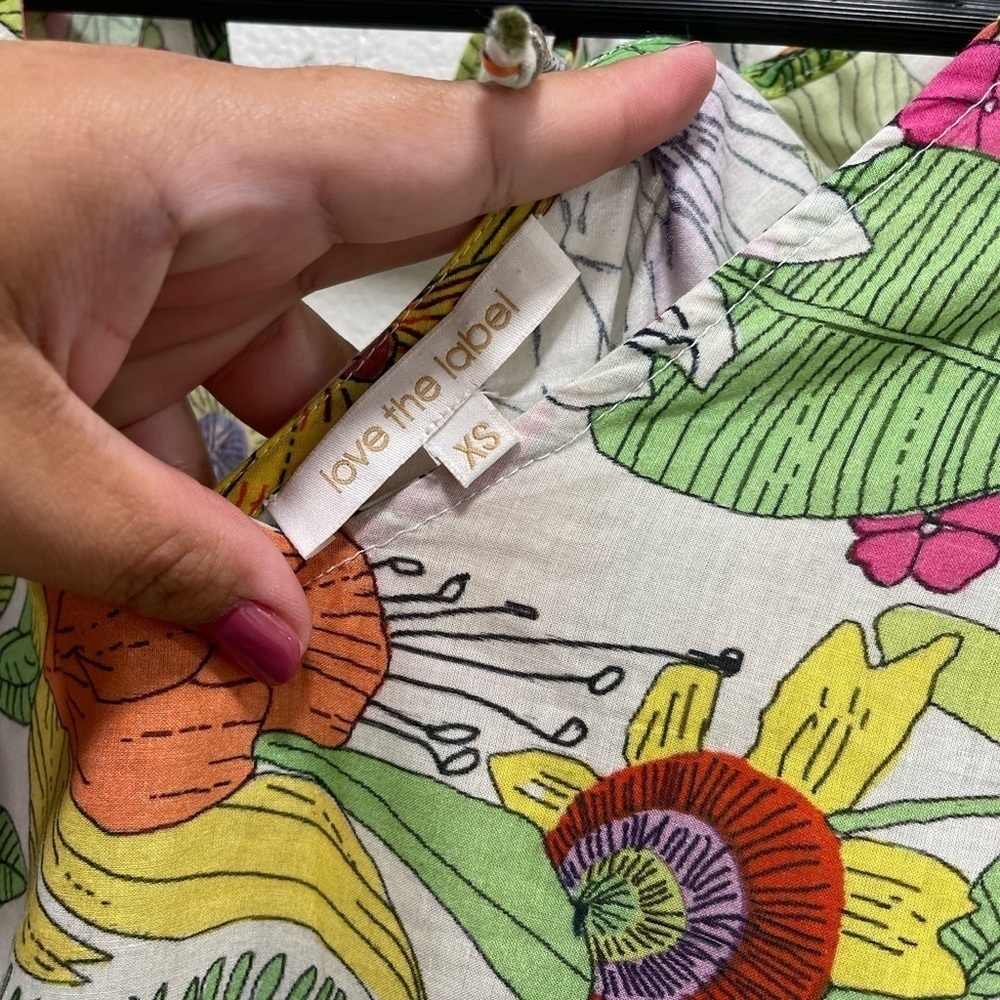 Love The Label Mitzie Floral Blouse - Picture 2 of 5